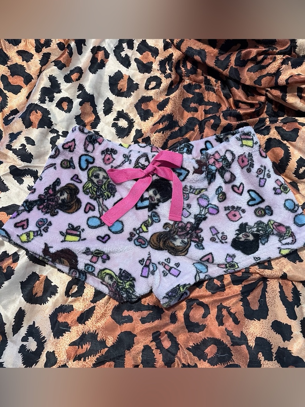 Plush Light Pink Printed Lounge Shorts with Bow